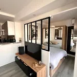 T2 Neuf Avec Loggia 5 Min Du Port De Sanary