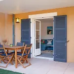 Charming Apartment In Le Clos Des Sarments