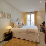 Luxury Duplex In Saint Tropez