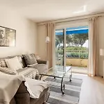 Recent T3 In Residence With Swimming Pool In La Faviere