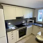 T2 Near Saint-Clair Beach For 2 People