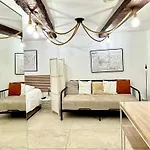 Le 7B, Studio Loft A 2 Mn Du Port Et 10 Mn Des Plages