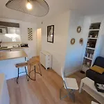 F2 At 