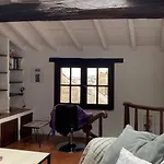 La Barrade - Atypical House