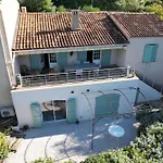 Sea View Studio With Large Terrace 5-Min Walk To The Beach