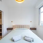 Beautiful 3 Rooms, Carre D 'Or