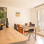 Les Voiles D Azur, Duplex Moderne Avec Vue Sur Le Port Et La Mer, A 2 Minutes Des Plages
