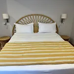 Irin Hotel