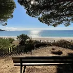 Charming Air-Conditioned One-Bedroom 150M From Cavaliere Beach