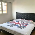 Lympia - One Bedroom Apartment Near The Port