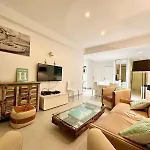 2 Bedroom Sea View Gallia Centre Cannes Parking