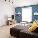 Appartement Lumineux Avec Garage En Centre Ville