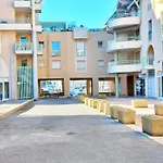 Appartement T2 Port Frejus - Wifi Clim