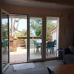 Petite Maison Au Calme - Piscine En Copropriete, Terrasse, Mer, Clim