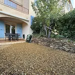 Appartement Avec Terrasse Et Piscine, 2 Pieces, 4 Couchages, A Cavalaire-Sur-Mer - Fr-1-226B-206