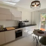 Appartement Villaine Terrasse Et Parking