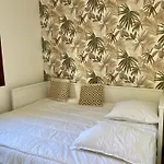 Appartement Avec Piscine Et Acces Plage A Bandol