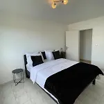Appartement Nice Pour 6 Personnes Proche De L'Aeroport