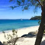 Superbe Appartement Climatise Avec Wifi Classe 3 Etoiles A 50 M De La Plage Le Lavandou