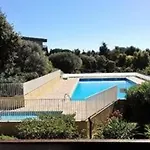 Studio Cabine Climatise Avec Piscine Et Parking A Bormes-Les-Mimosas - Fr-1-610-105