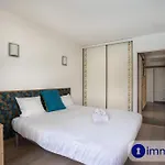 Air-Conditioned House With Private Pool