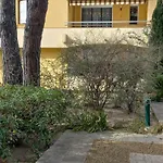 Frejus Plage, Appartement Entier , Piscine,Parking,Plage A 200M