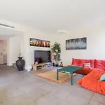 Villa Avec Pisicne Proche Mer Frejus 8 Pers