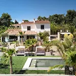 Brand New 6 Bedroom Villa With Pool