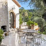 Beautiful 4 Bedroom Villa With Pool In Cannes Center