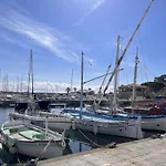 Calme Appartement T2 Avec Terrasse A Cavalaire - Fr-1-226B-2