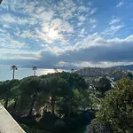 Luxury 1 Bed Apt Seafront Escape In Cannes