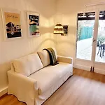 F2 Apartment In Residence With Swimming Pool