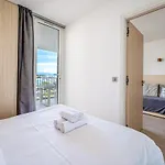 Rooftop -Vue Port, 4 Pers, Climatise, Terrasse, Jaccuzi, Parking