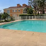 T2, Swimming Pool, Tennis Mc