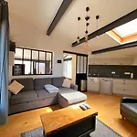 Petite Maison De Village En Bord De Mer