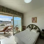 Appartement Climatise Face Mer, Avec Piscine Et Parking, Cavalaire-Sur-Mer - Fr-1-100-320