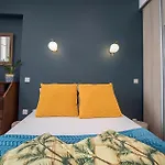 Magnifique 2 Pieces Lumineux Vieux Nice