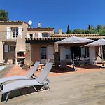 La Villa Tara 4 Chambres Piscine Privee Vue Panoramique Sur Les Collines De Grimaud