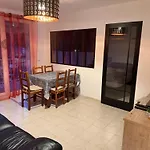 Appartement Frejus 300M De La Plage 3 Chambres 7 Lits