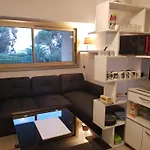 Studio Et Chambre Sur Jardin Et Mer
