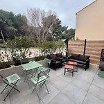 T2 En Rez-De-Jardin Avec Terrasse Privative, Residence Avec Piscine Et Tennis