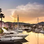 Exceptional Renovated Apartment In Port Grimaud