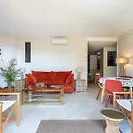 Apartment Christoph Colomb By Interhome