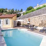 Appartement 6 Personnes En Centre-Ville Et Piscine