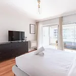 Luxurious Apartment With Sea And Carlton View