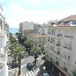 Juan-Les-Pins Moderne Studio, Sea View