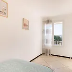 Lavandou Apartment Air Conditioned 650 M Beach Front