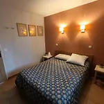 Jolie Appartement Pierre & Vacances Avec Vue Sur Mer St Tropez