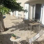 Villa T2 Climatisee Avec Jardin, Proche Plage, Parking Et Animaux Acceptes - Fr-1-768-65