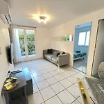 Blue Summer Vibes Appartement For 4P, Ac, Terrace, Parking, Beach At 50M, Spa Access -6